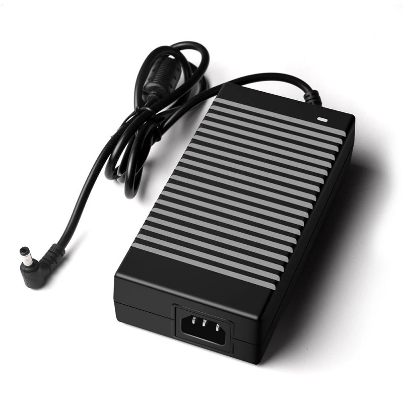 36v 5a AC DC स्विचिंग पॉवर अडॅप्टर